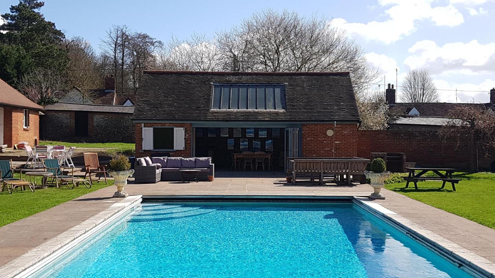 Abbey House By Group Retreats Villa Saffron Walden Exterior photo